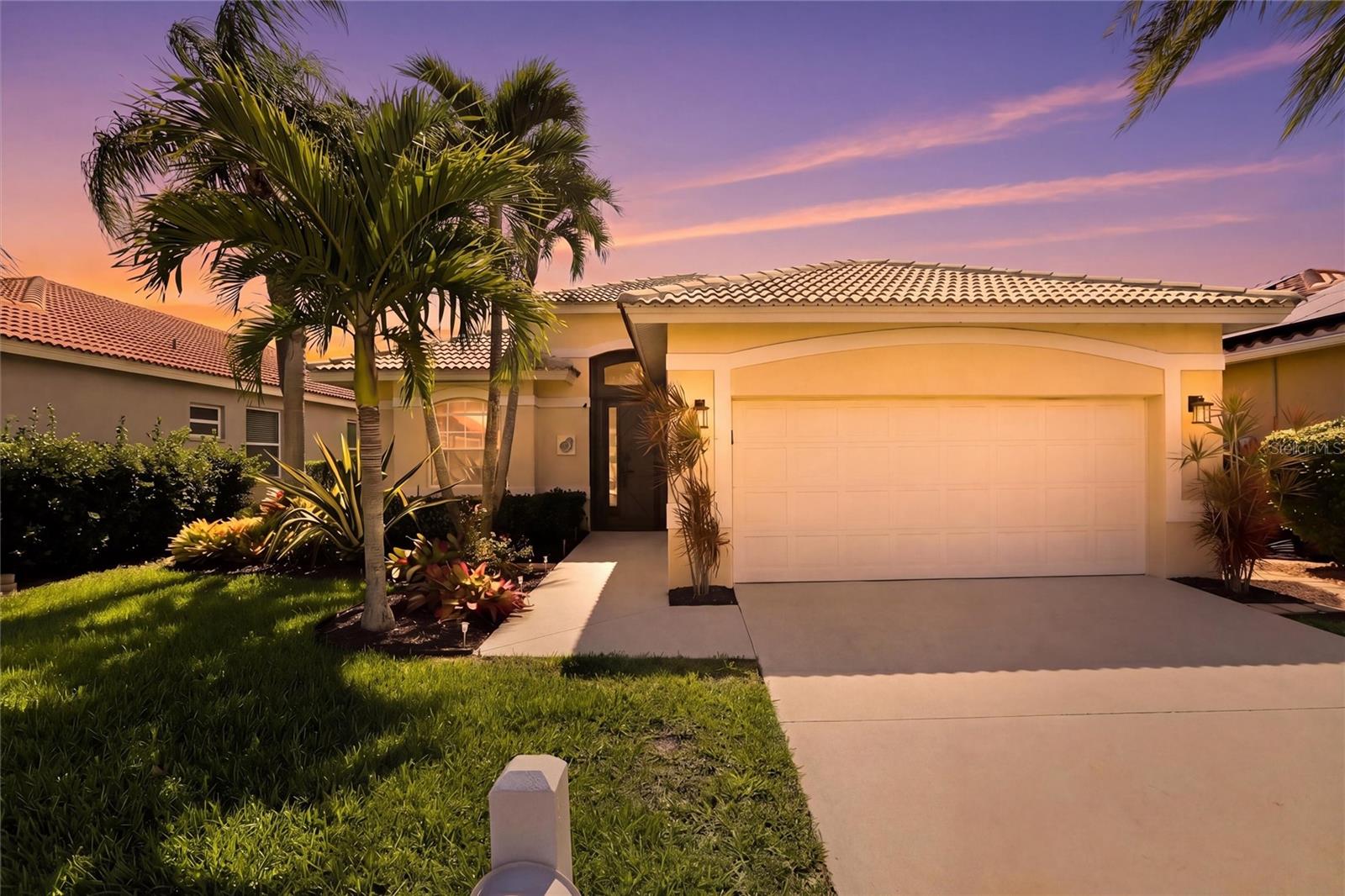 11198 LAKELAND CIR, FORT MYERS, FL, 33913