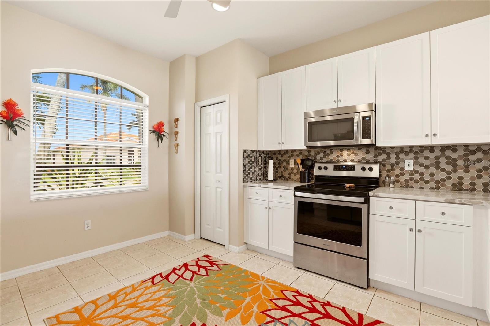 11198 LAKELAND CIR, FORT MYERS, FL, 33913