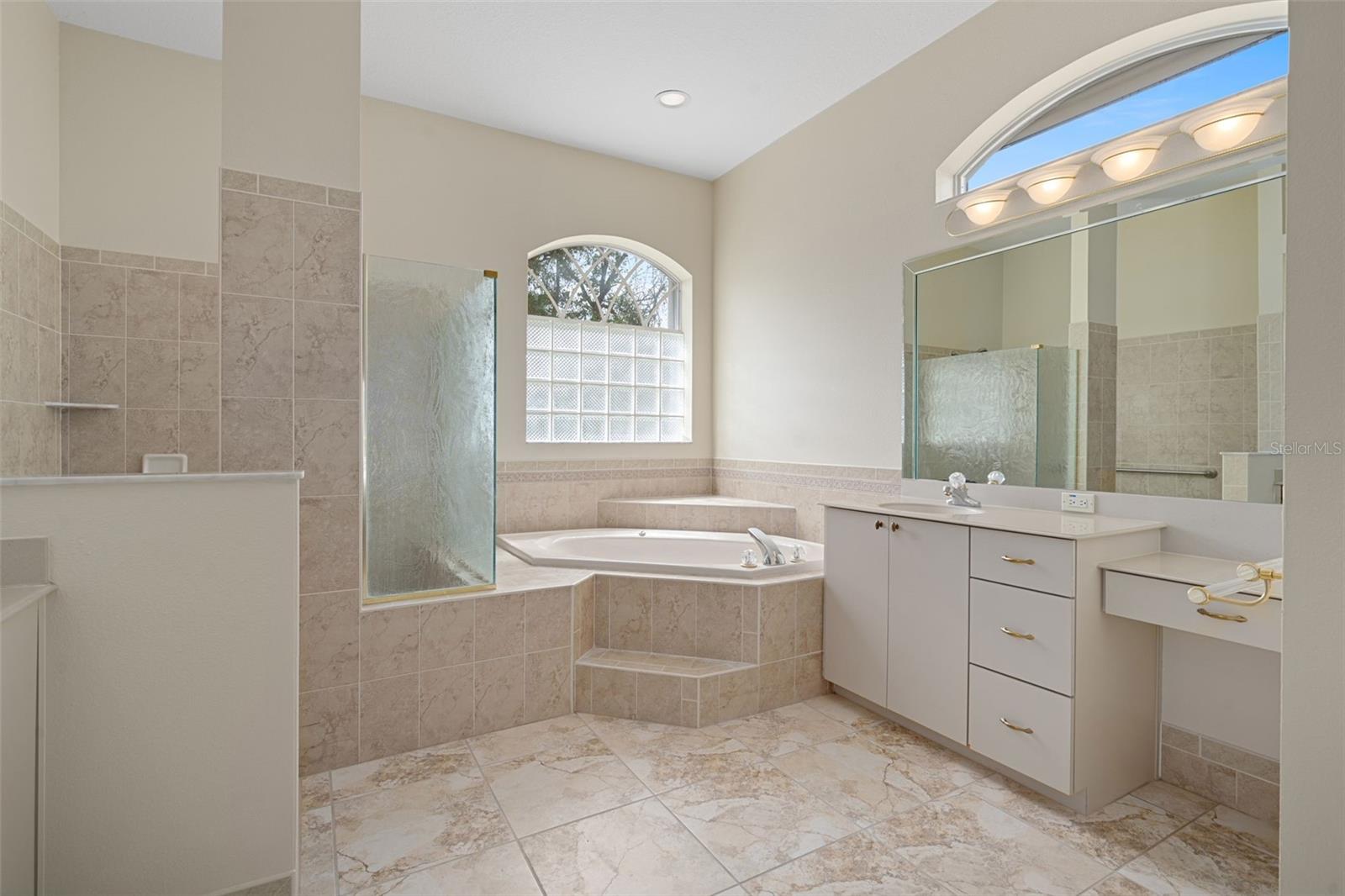 12265 FULMAR RD, WEEKI WACHEE, FL, 34614