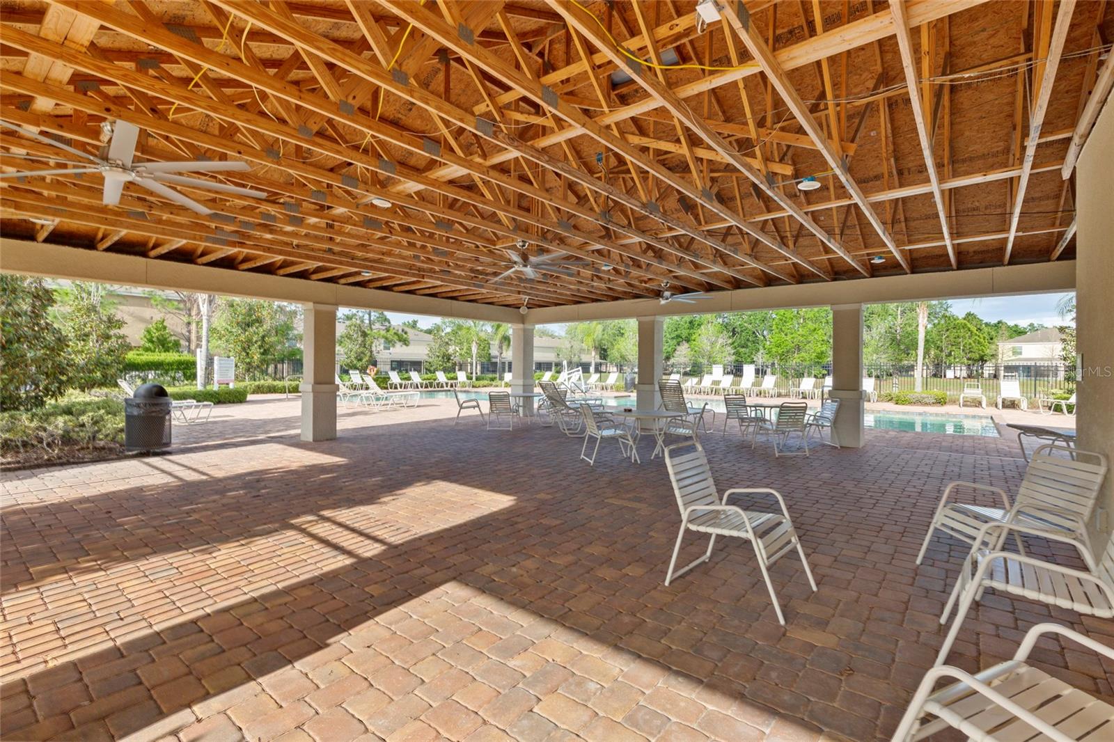 9718 HOUND CHASE DR, GIBSONTON, FL, 33534