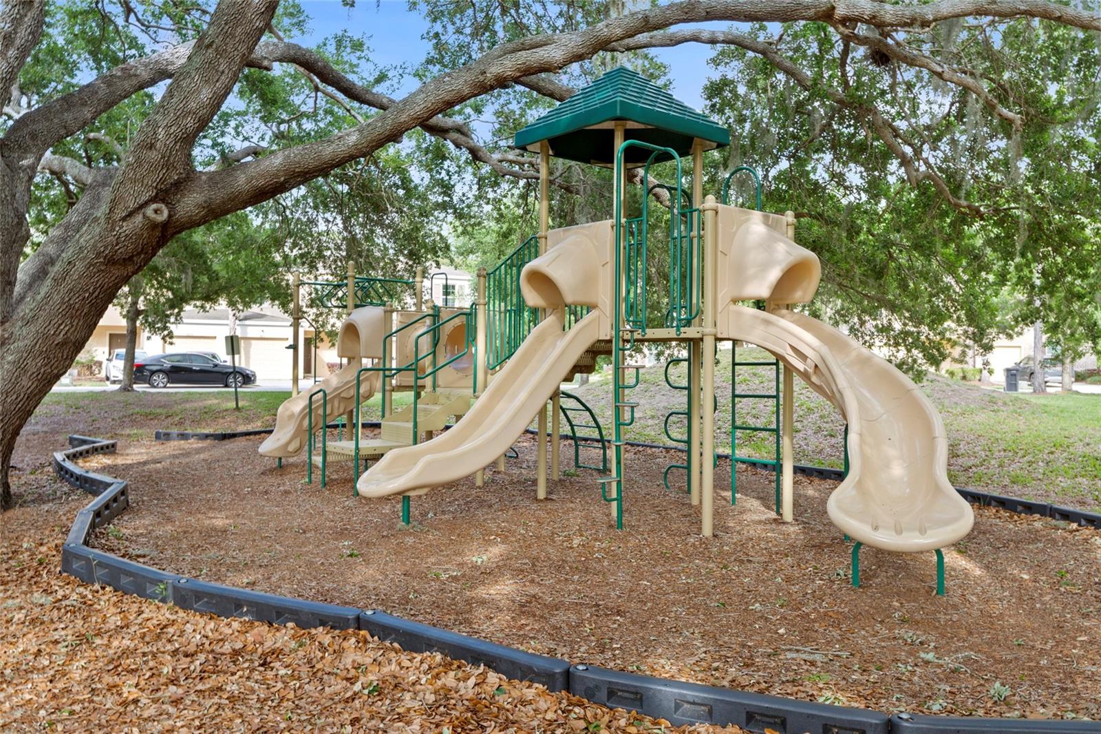 9718 HOUND CHASE DR, GIBSONTON, FL, 33534