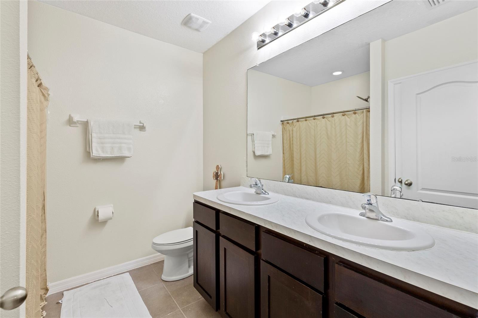 9718 HOUND CHASE DR, GIBSONTON, FL, 33534