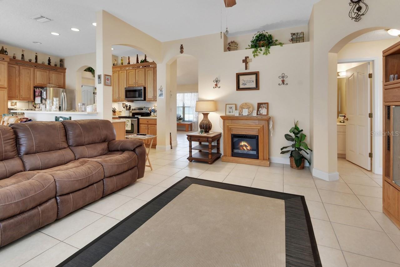 1837 N DUBLIN RD, DELTONA, FL, 32738