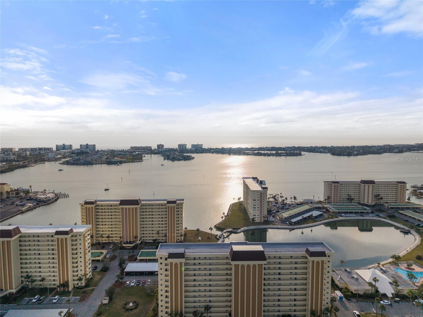 4775 COVE CIR #202, ST PETERSBURG, FL, 33708