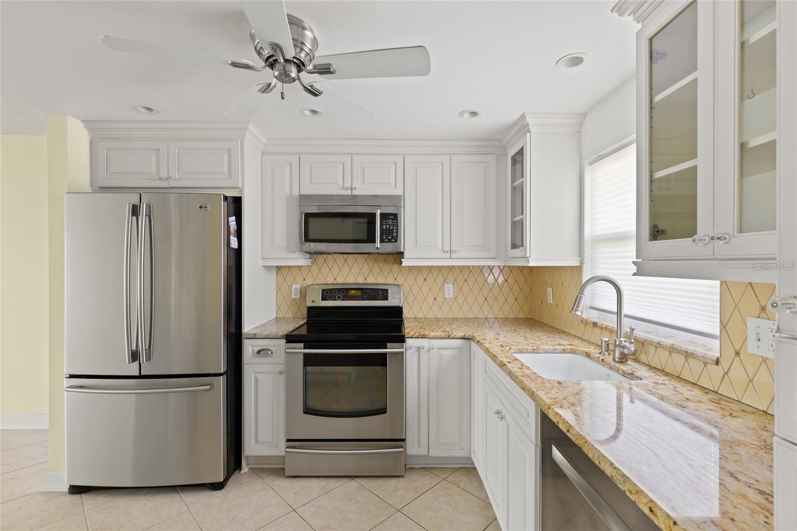 4775 COVE CIR #202, ST PETERSBURG, FL, 33708