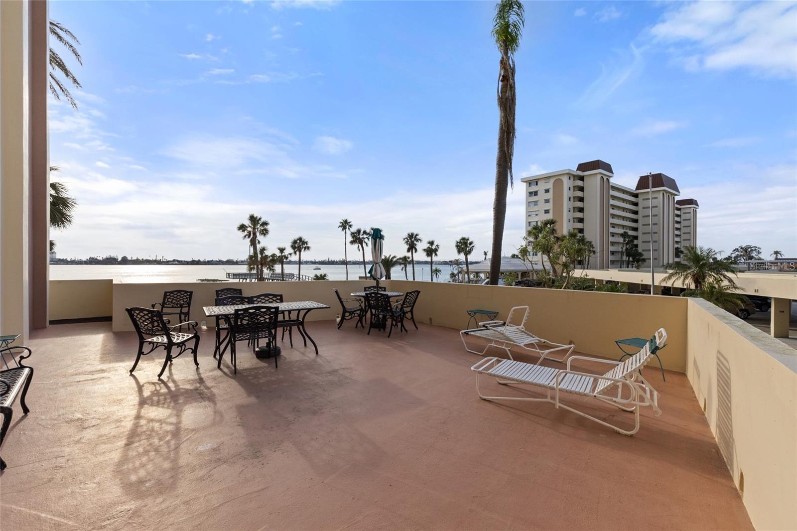 4775 COVE CIR #202, ST PETERSBURG, FL, 33708