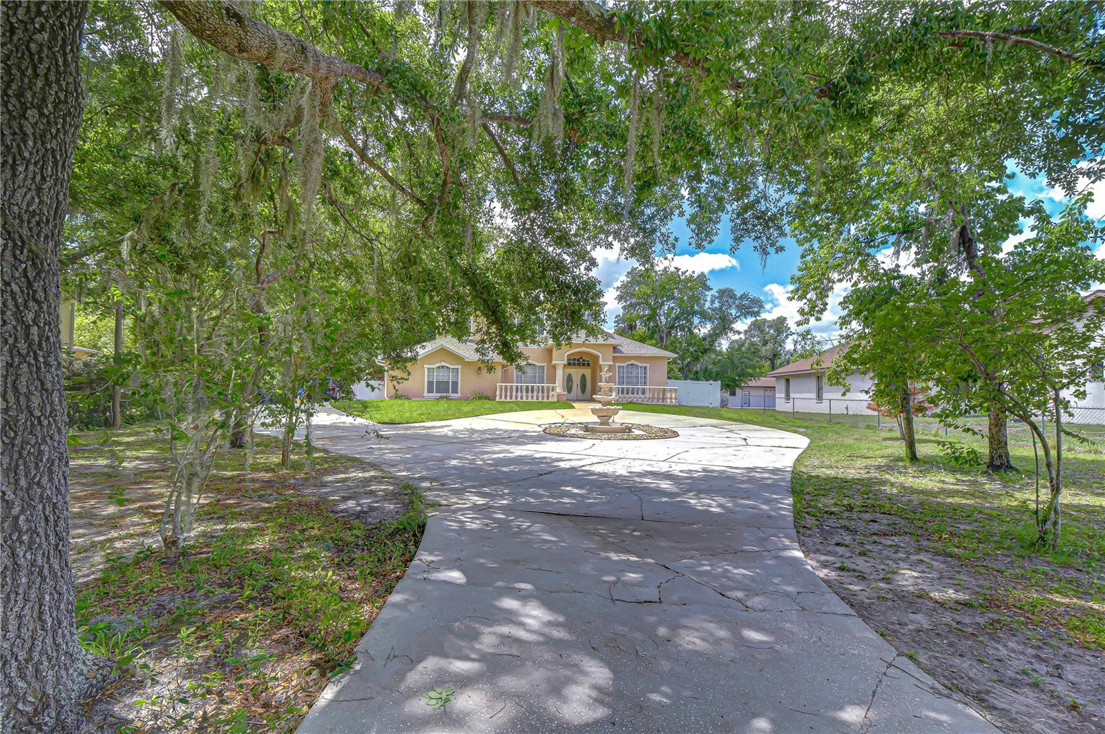 6213 PARKWAY BLVD, LAND O LAKES, FL, 34639