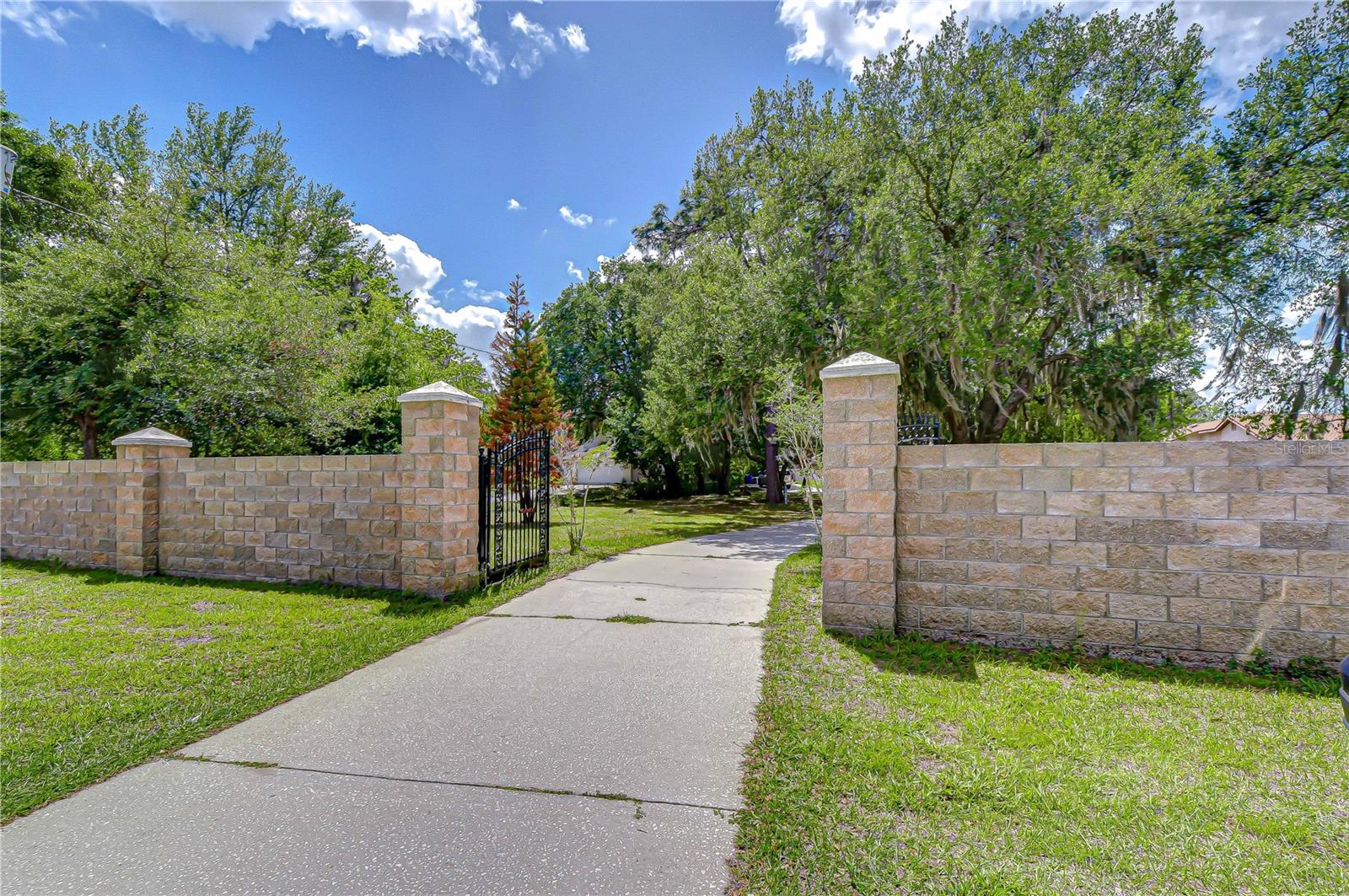 6213 PARKWAY BLVD, LAND O LAKES, FL, 34639