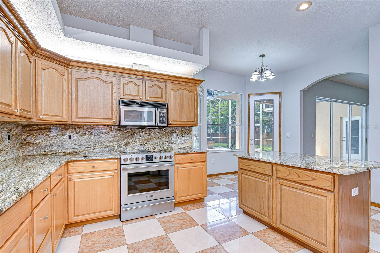 6213 PARKWAY BLVD, LAND O LAKES, FL, 34639