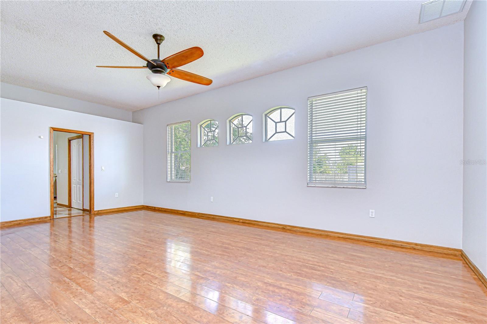 6213 PARKWAY BLVD, LAND O LAKES, FL, 34639