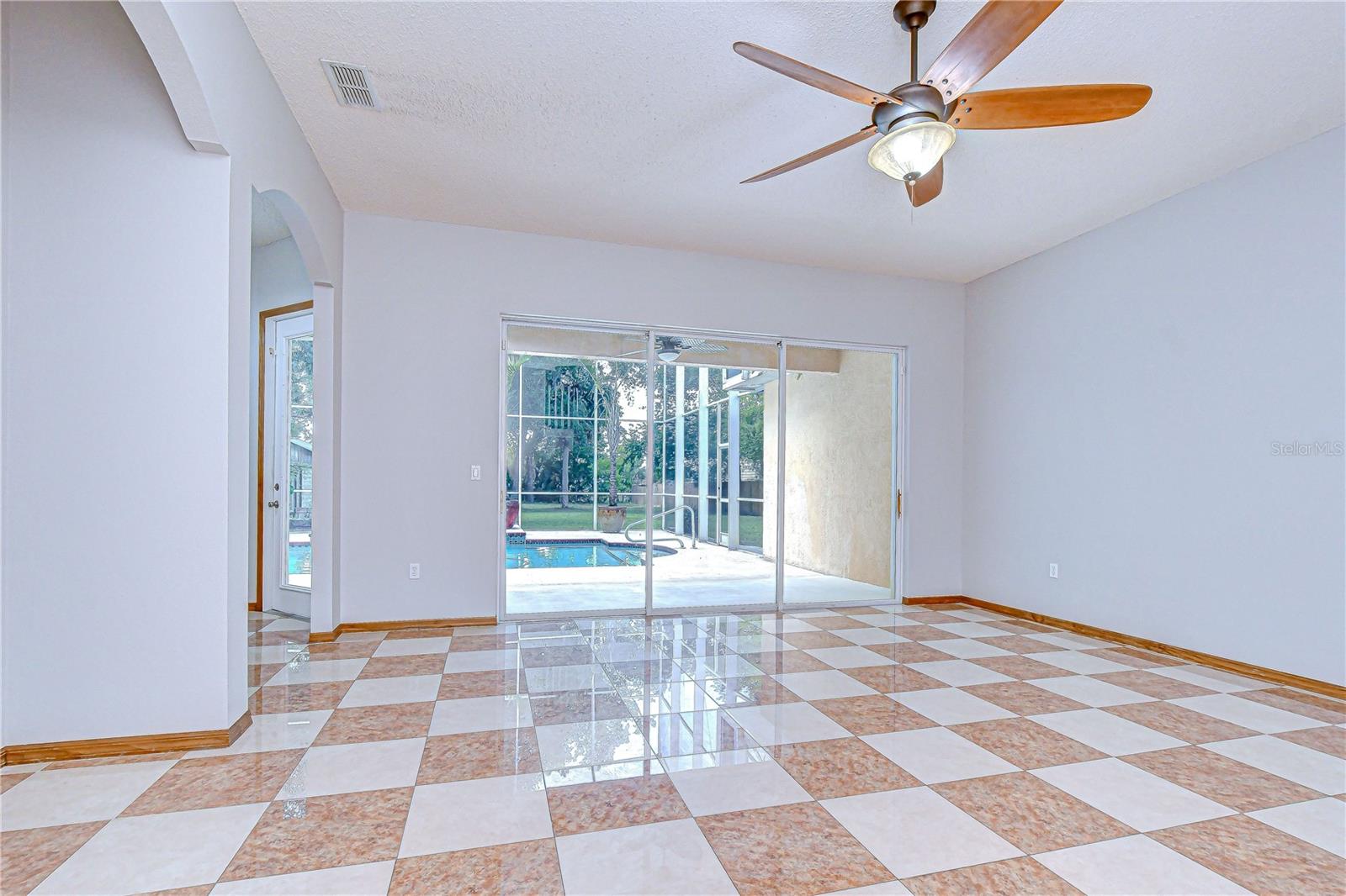 6213 PARKWAY BLVD, LAND O LAKES, FL, 34639