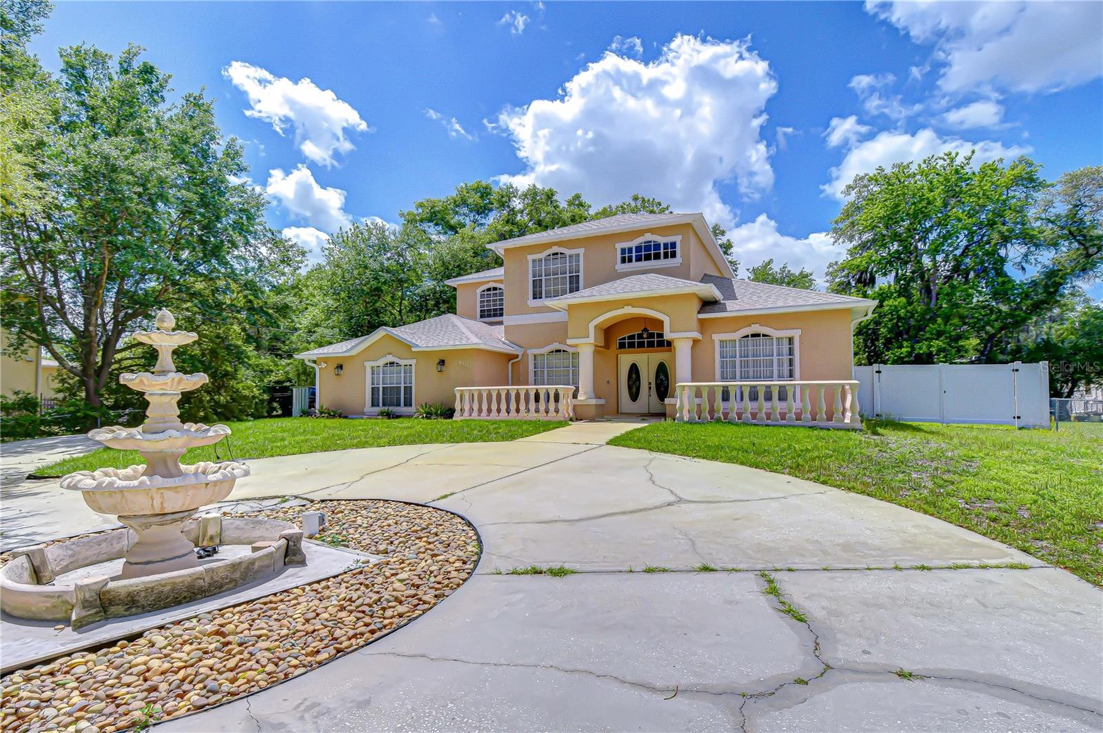 6213 PARKWAY BLVD, LAND O LAKES, FL, 34639