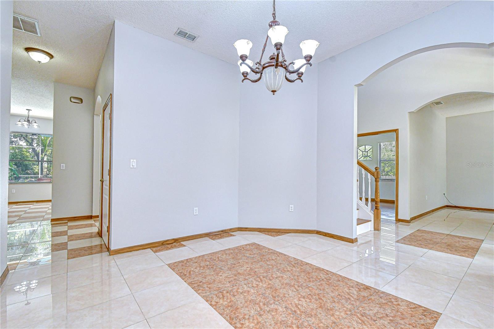 6213 PARKWAY BLVD, LAND O LAKES, FL, 34639