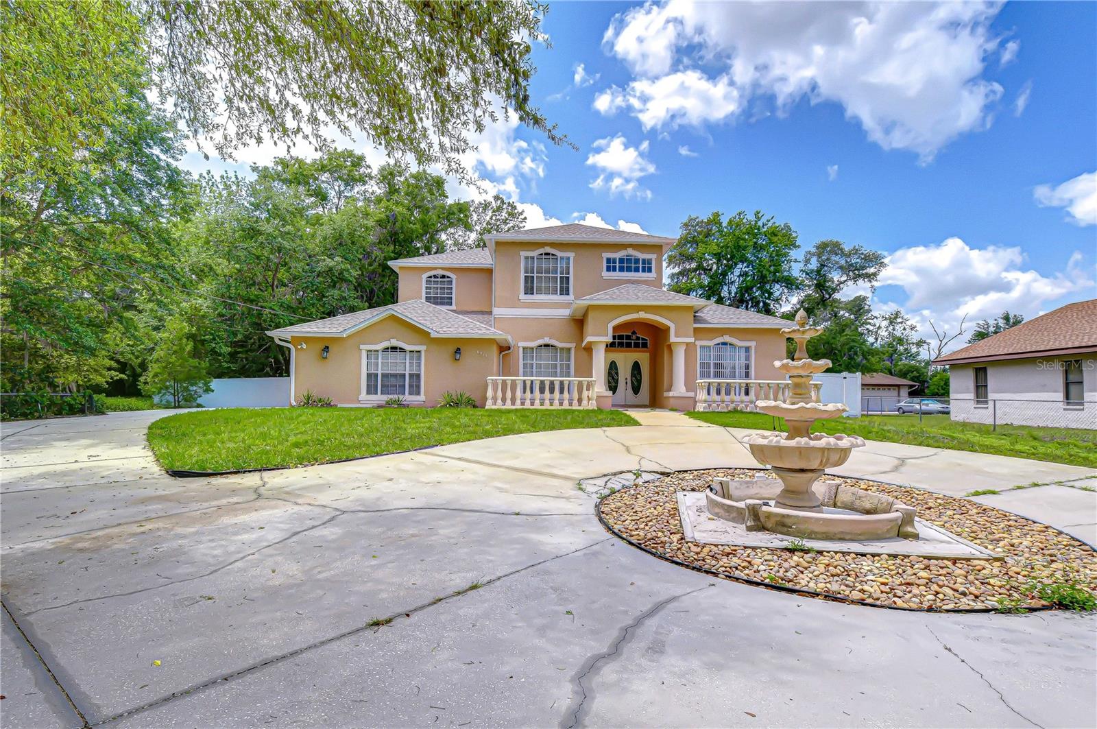 6213 PARKWAY BLVD, LAND O LAKES, FL, 34639