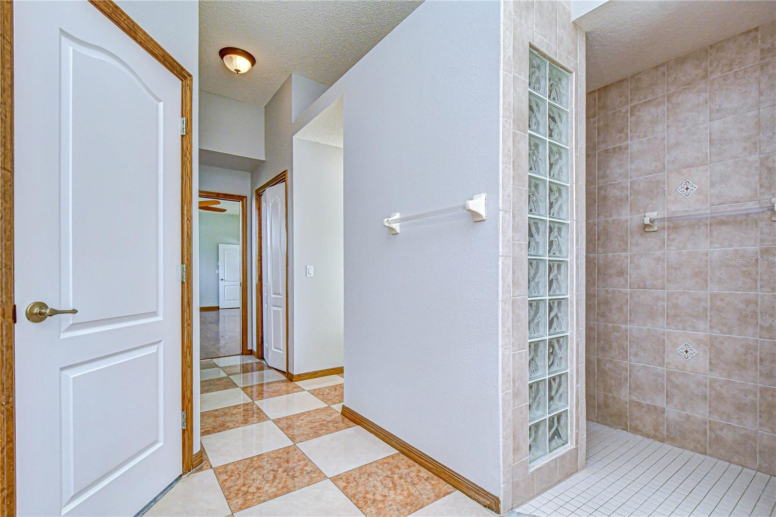 6213 PARKWAY BLVD, LAND O LAKES, FL, 34639