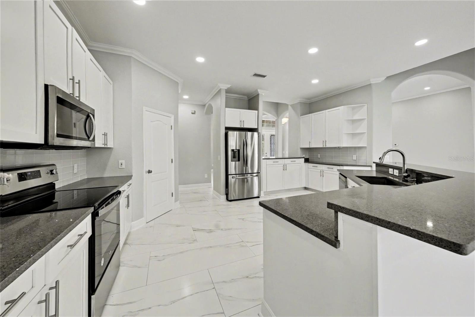 6218 BRIDLEFORD DR, WESLEY CHAPEL, FL, 33545