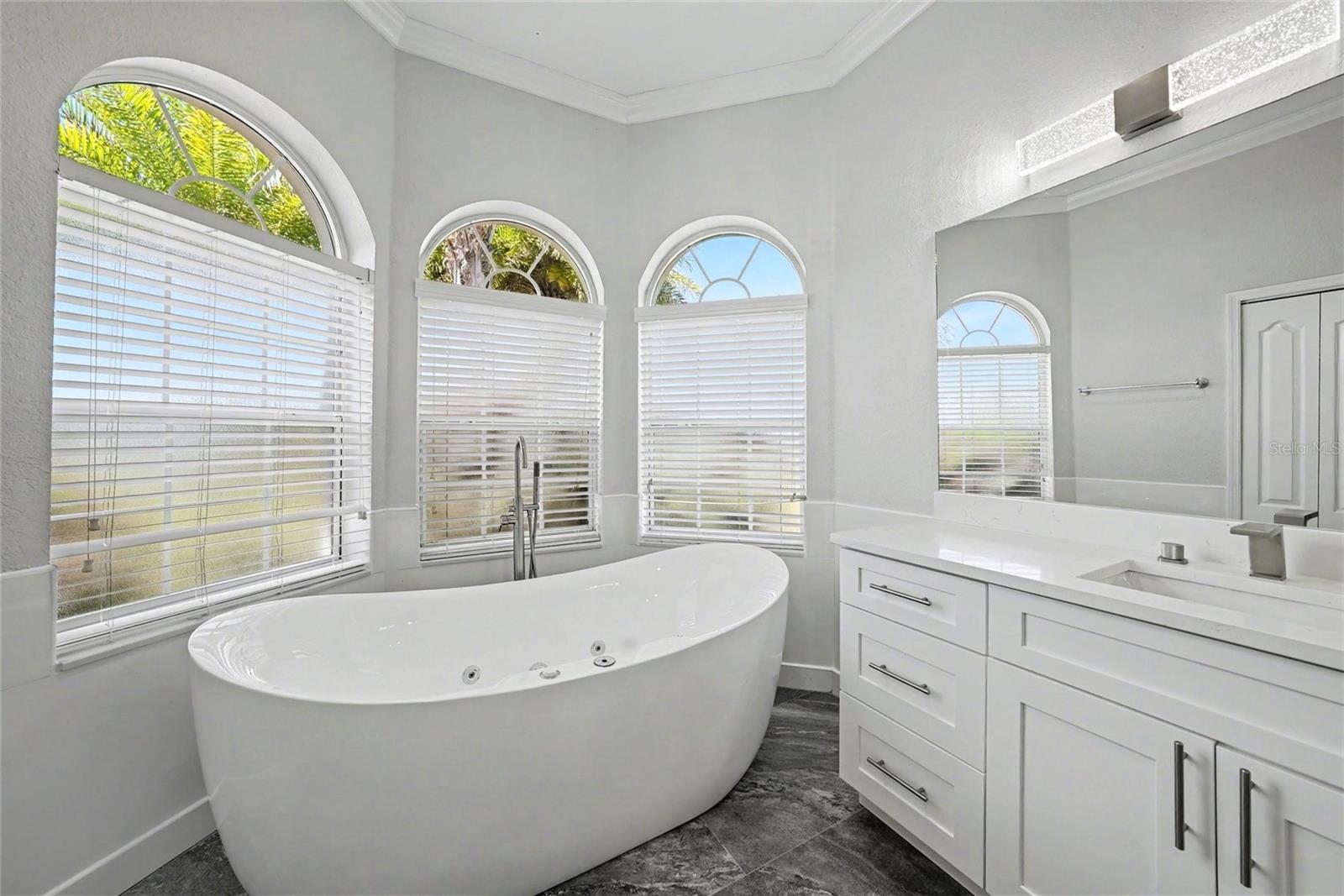 6218 BRIDLEFORD DR, WESLEY CHAPEL, FL, 33545