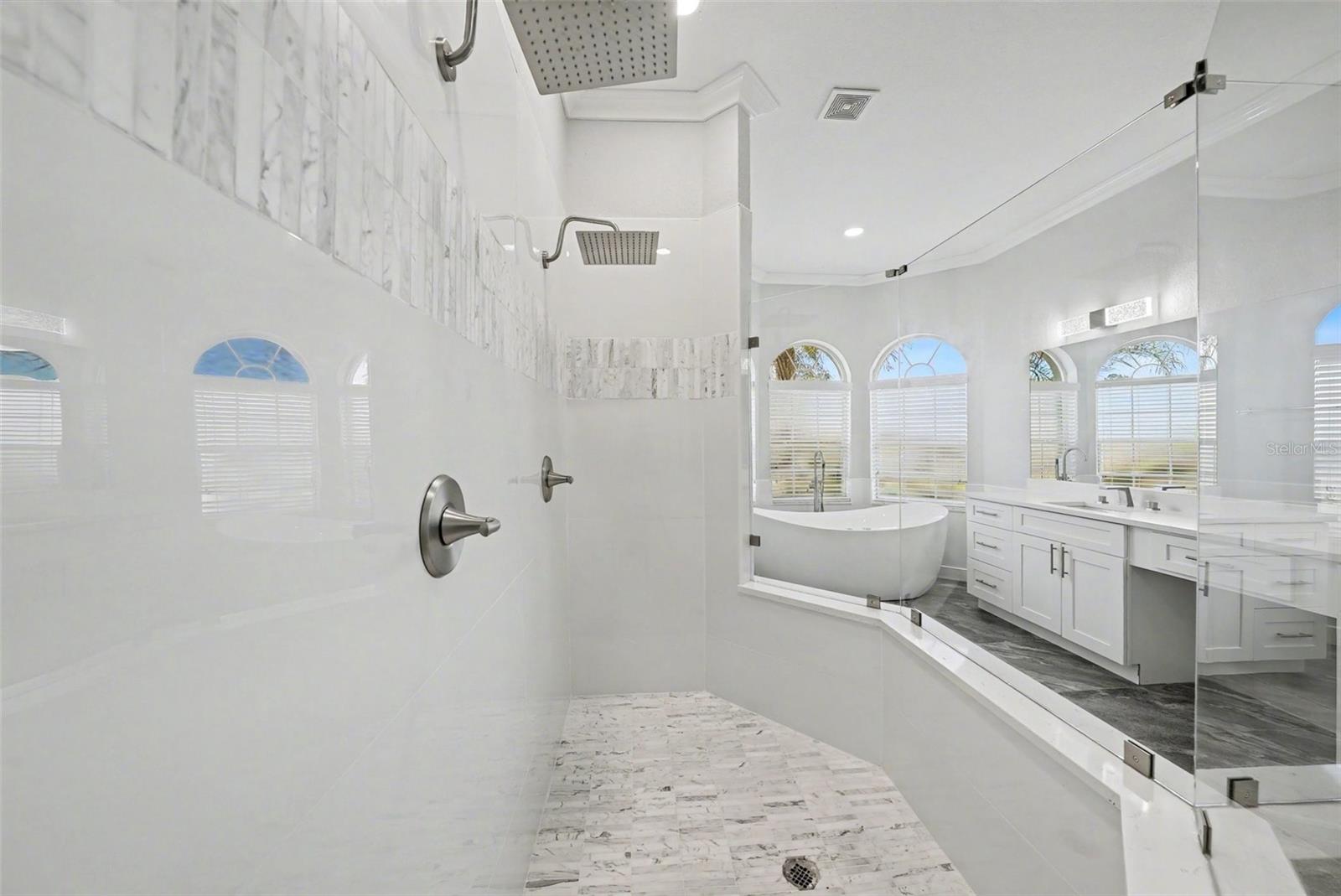 6218 BRIDLEFORD DR, WESLEY CHAPEL, FL, 33545