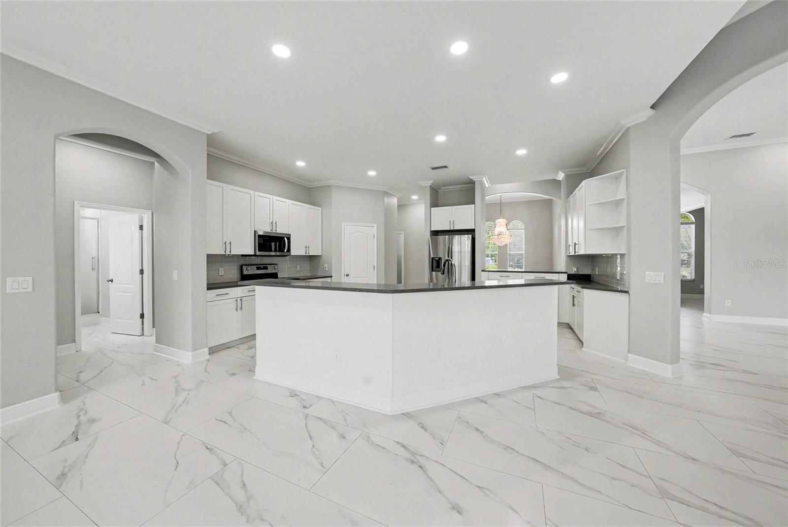 6218 BRIDLEFORD DR, WESLEY CHAPEL, FL, 33545