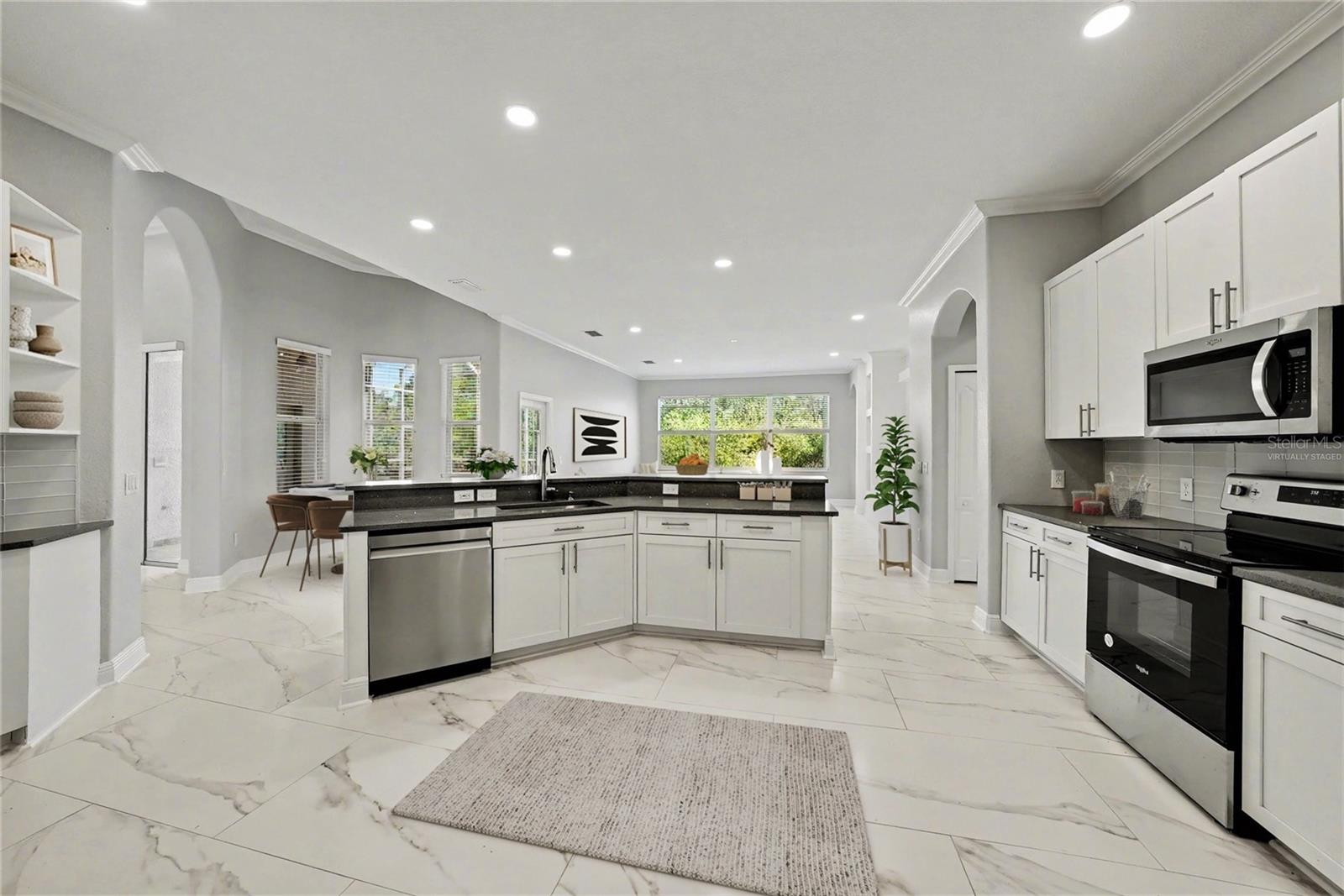 6218 BRIDLEFORD DR, WESLEY CHAPEL, FL, 33545