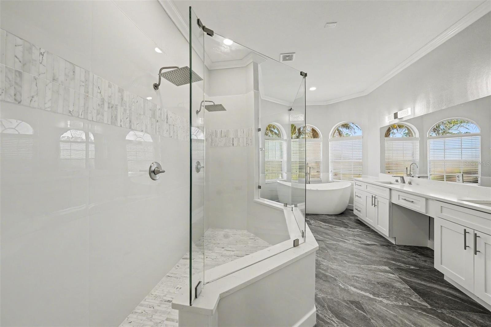 6218 BRIDLEFORD DR, WESLEY CHAPEL, FL, 33545