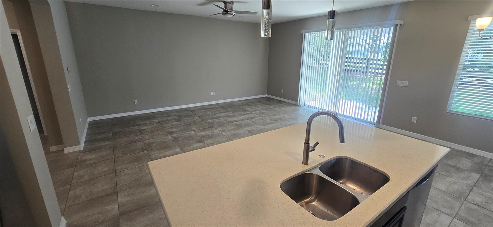 7564 BISHOP SQUARE DR, WINTER GARDEN, FL, 34787