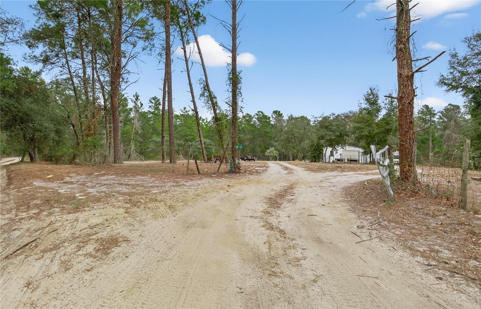 117 STODDARD RD, CRESCENT CITY, FL, 32112