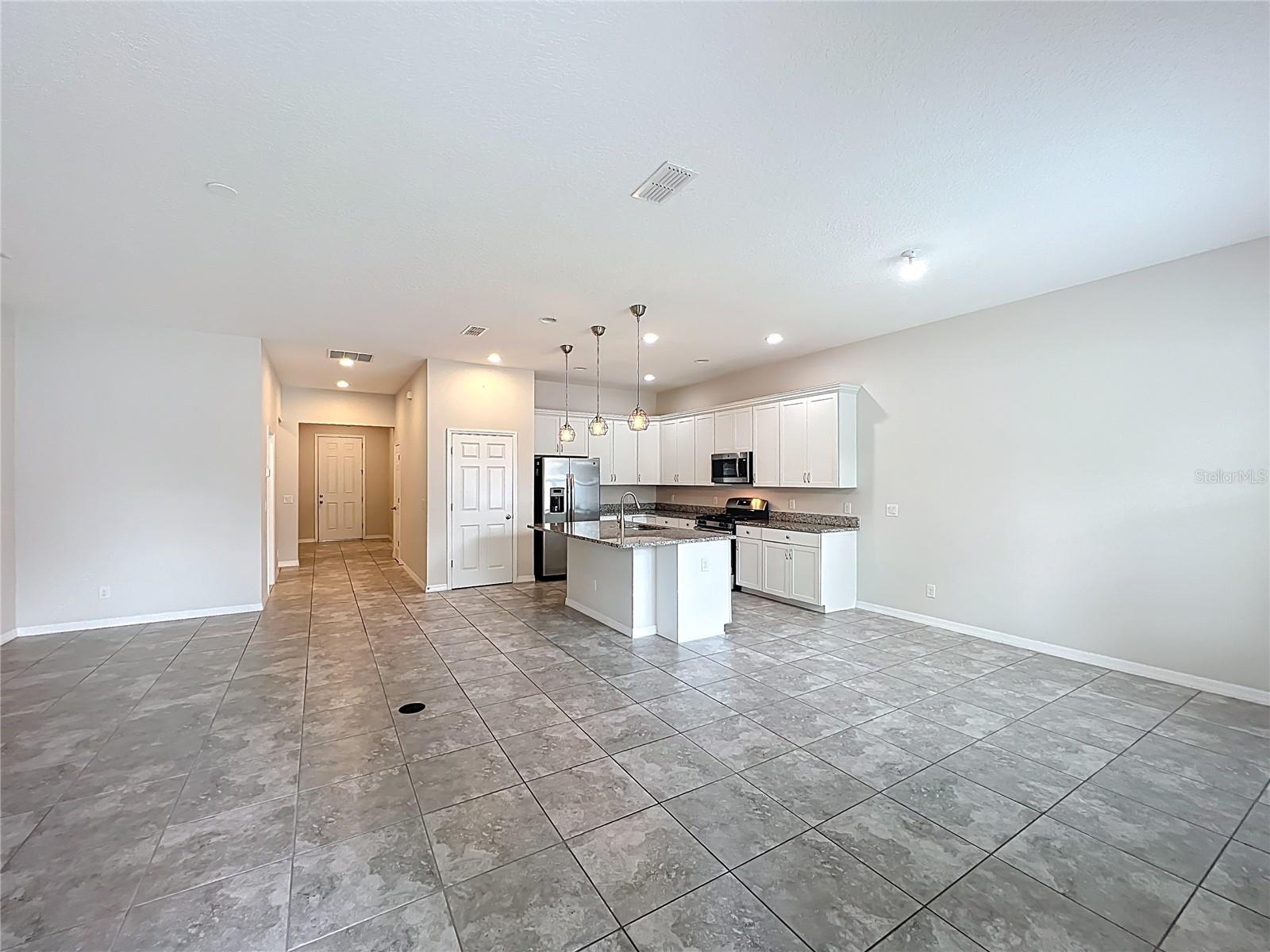 983 KARST TREE LN, APOPKA, FL, 32703