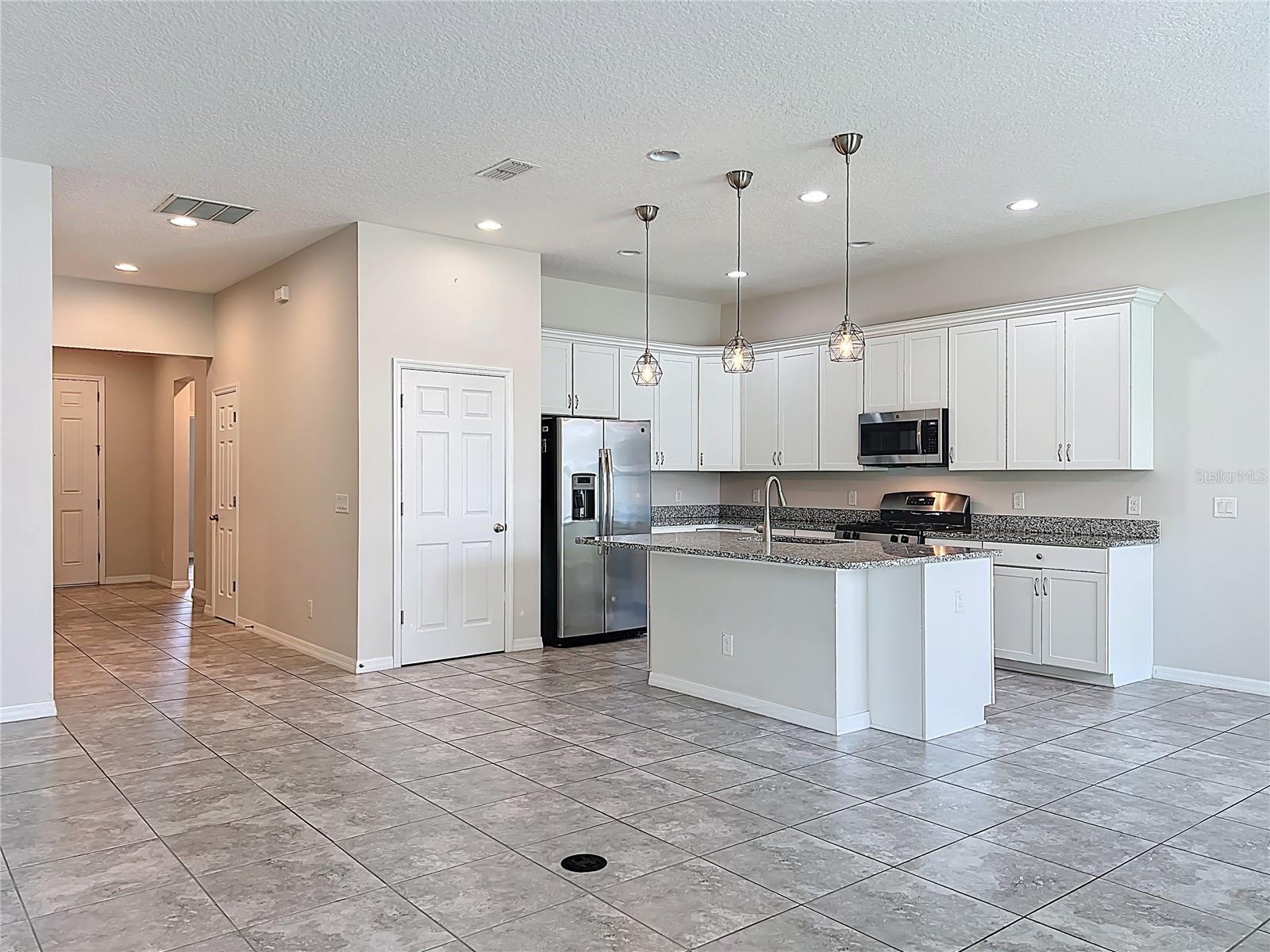 983 KARST TREE LN, APOPKA, FL, 32703