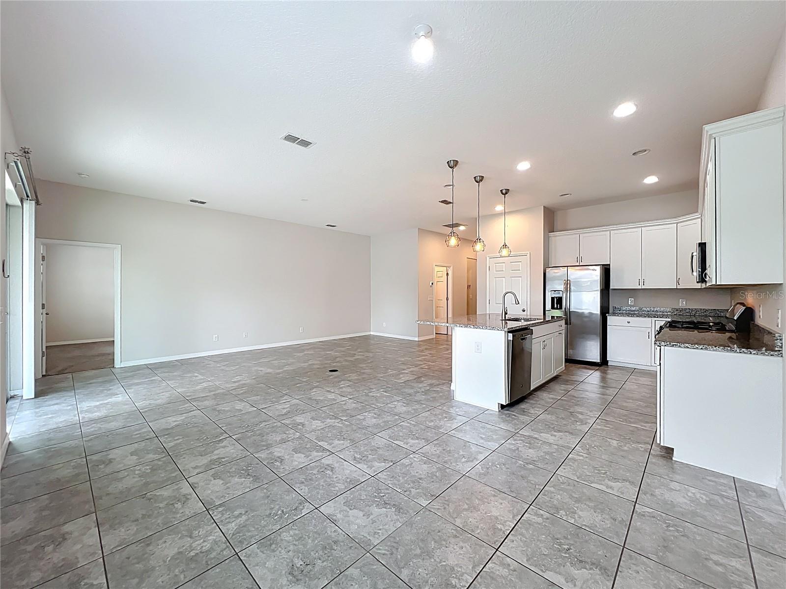 983 KARST TREE LN, APOPKA, FL, 32703