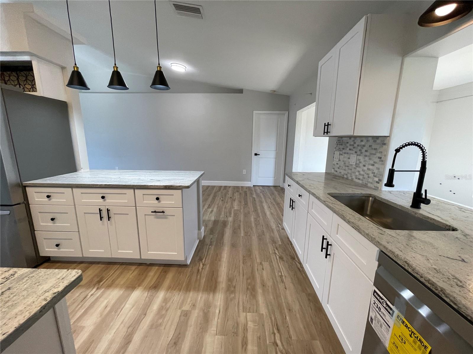 21339 MEEHAN AVE, PORT CHARLOTTE, FL, 33952