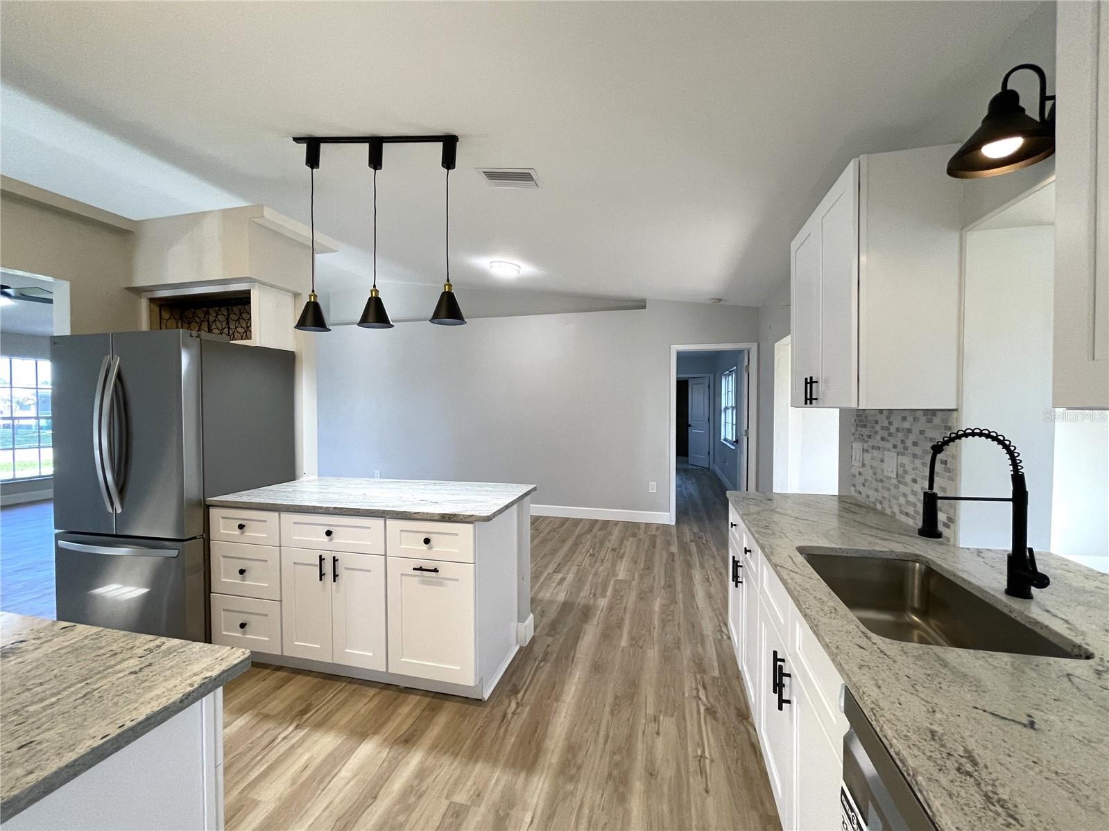 21339 MEEHAN AVE, PORT CHARLOTTE, FL, 33952