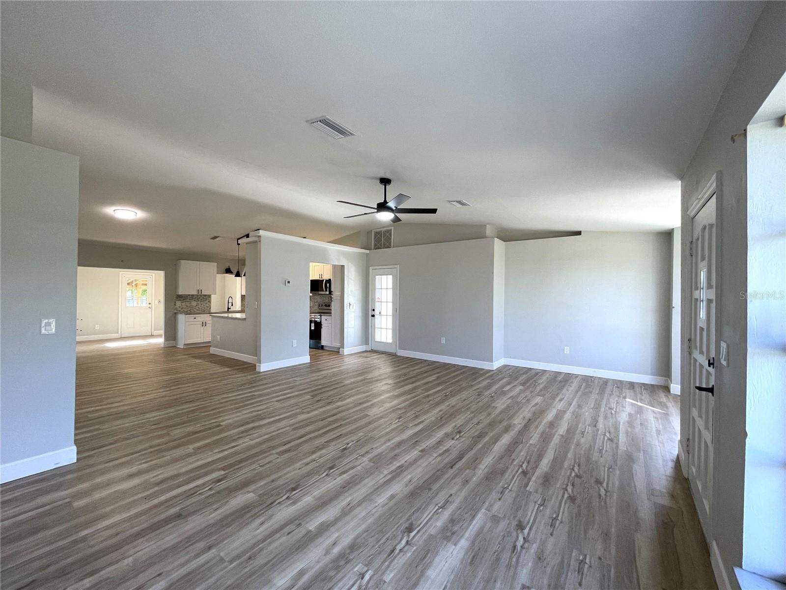 21339 MEEHAN AVE, PORT CHARLOTTE, FL, 33952