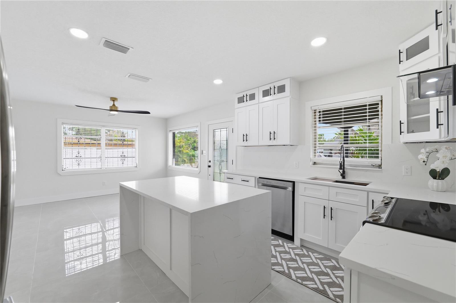 2117 W KENTUCKY AVE, TAMPA, FL, 33607