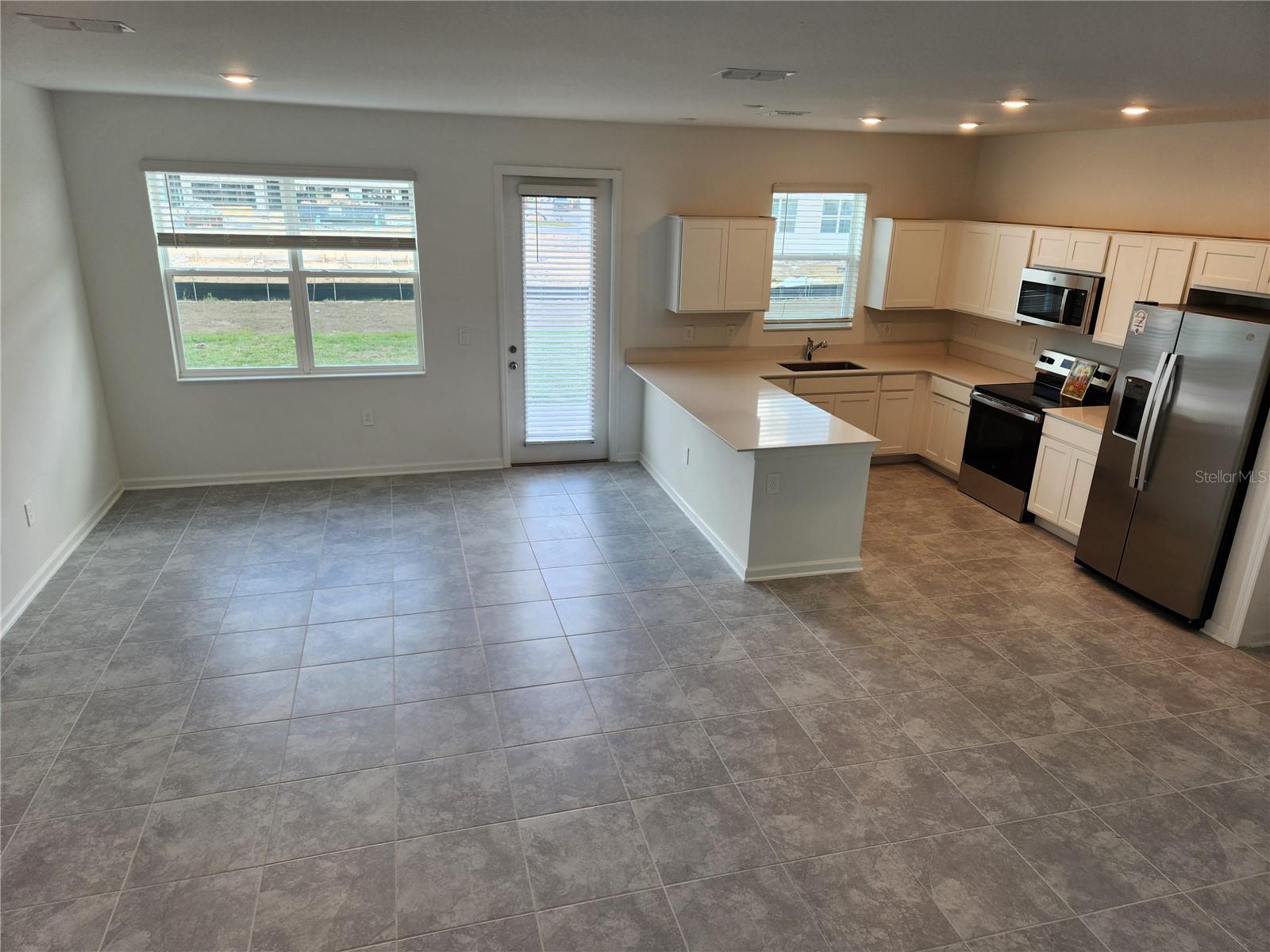 203 BOGEY DR, DAVENPORT, FL, 33896