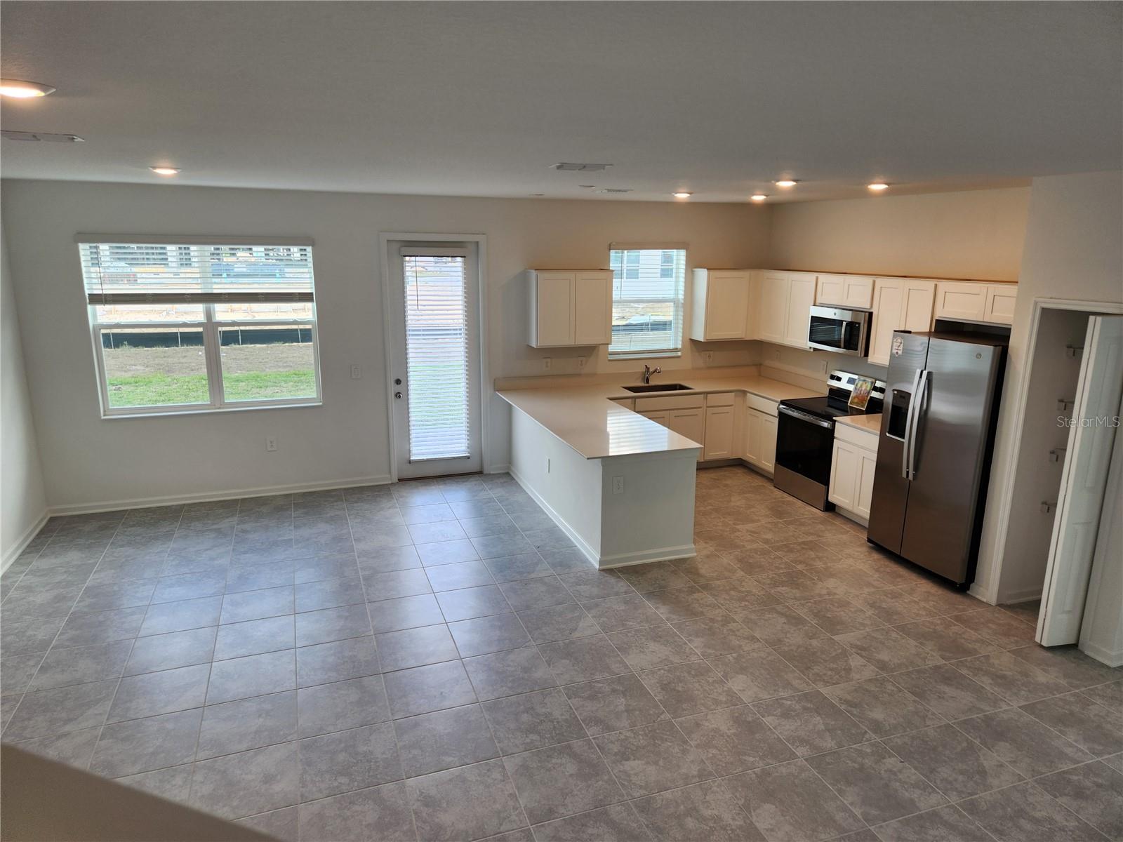 203 BOGEY DR, DAVENPORT, FL, 33896