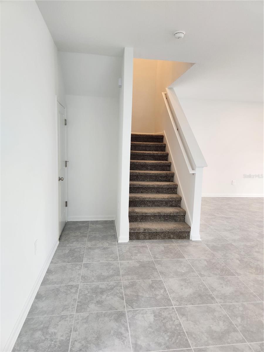 203 BOGEY DR, DAVENPORT, FL, 33896