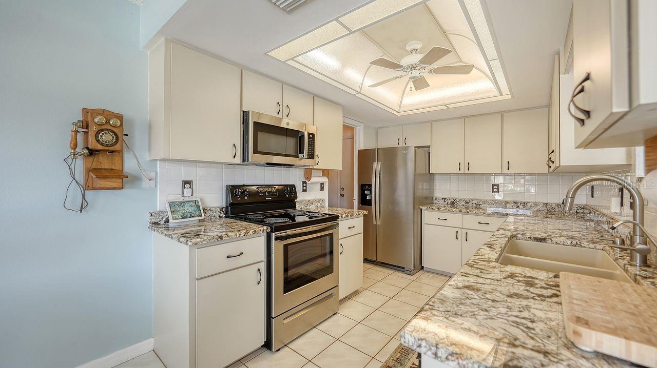 723 PORTIA ST N, NOKOMIS, FL, 34275