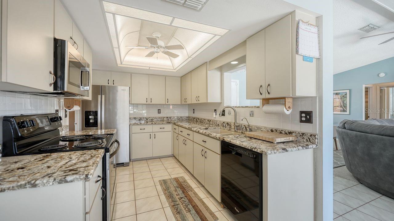 723 PORTIA ST N, NOKOMIS, FL, 34275