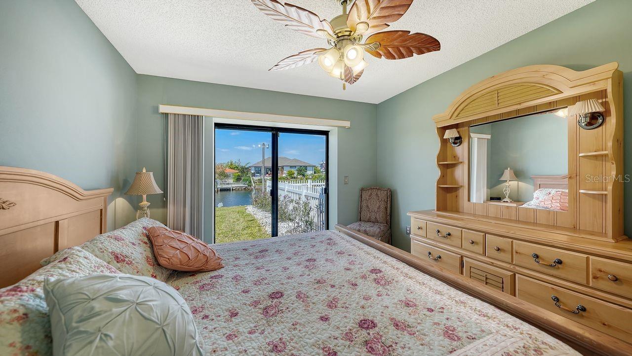 723 PORTIA ST N, NOKOMIS, FL, 34275