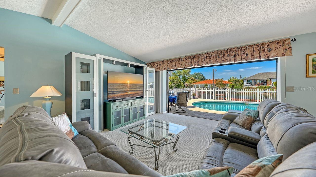 723 PORTIA ST N, NOKOMIS, FL, 34275