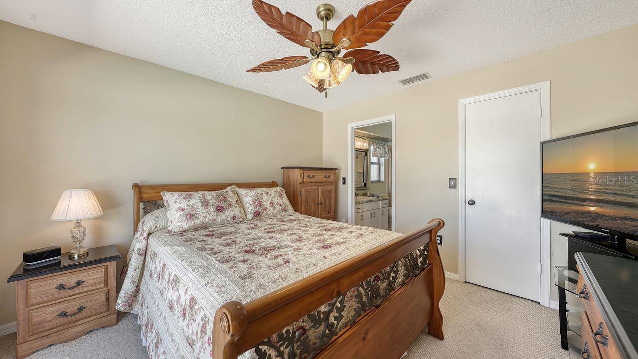 723 PORTIA ST N, NOKOMIS, FL, 34275