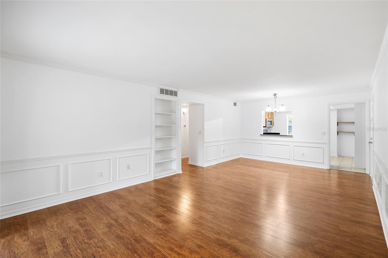 3402 LATANIA DR #321, TAMPA, FL, 33618