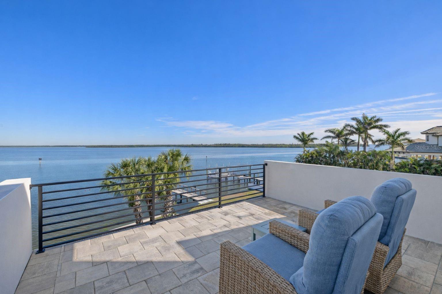 1843 BAYOU GRANDE BLVD NE, ST PETERSBURG, FL, 33703