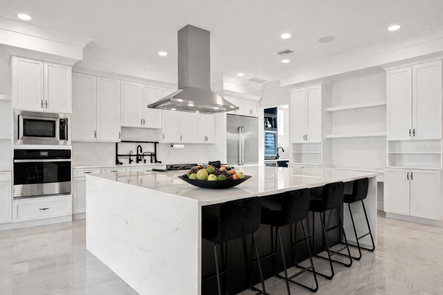 1843 BAYOU GRANDE BLVD NE, ST PETERSBURG, FL, 33703