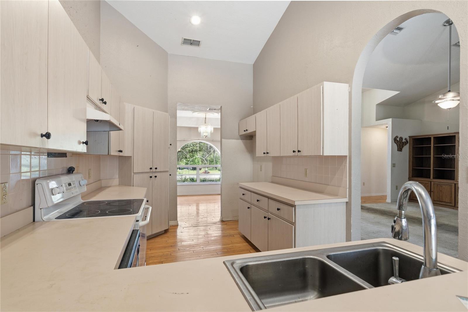 4570 N ELKCAM BLVD, BEVERLY HILLS, FL, 34465