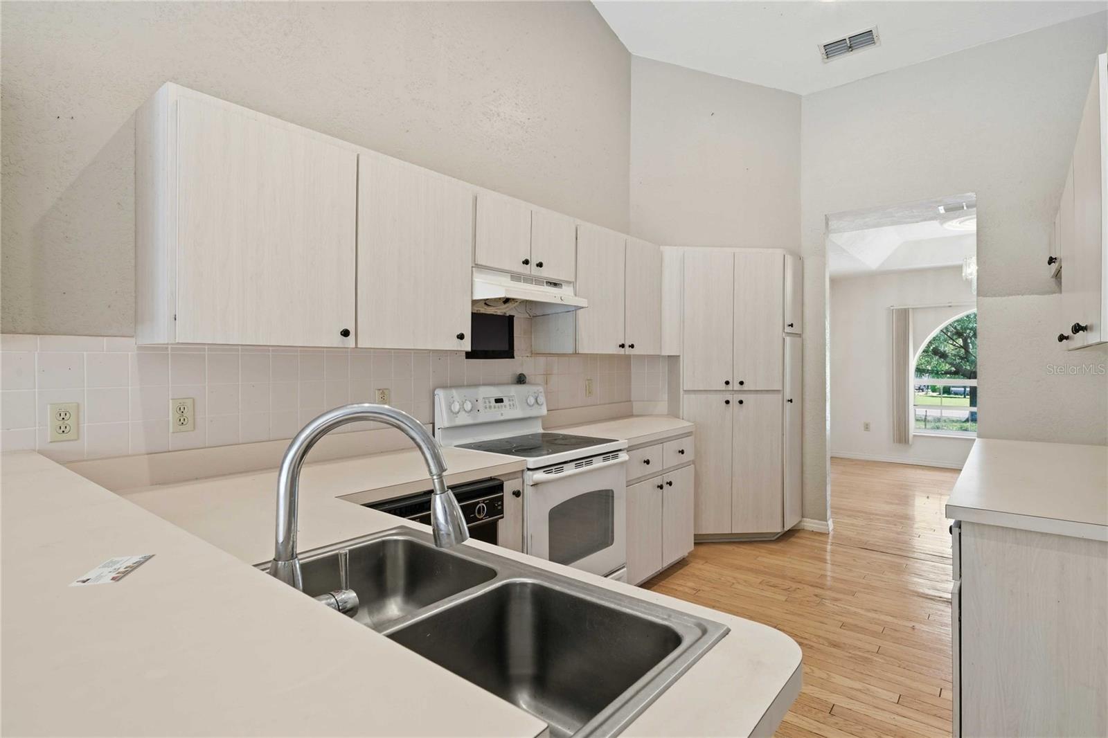 4570 N ELKCAM BLVD, BEVERLY HILLS, FL, 34465