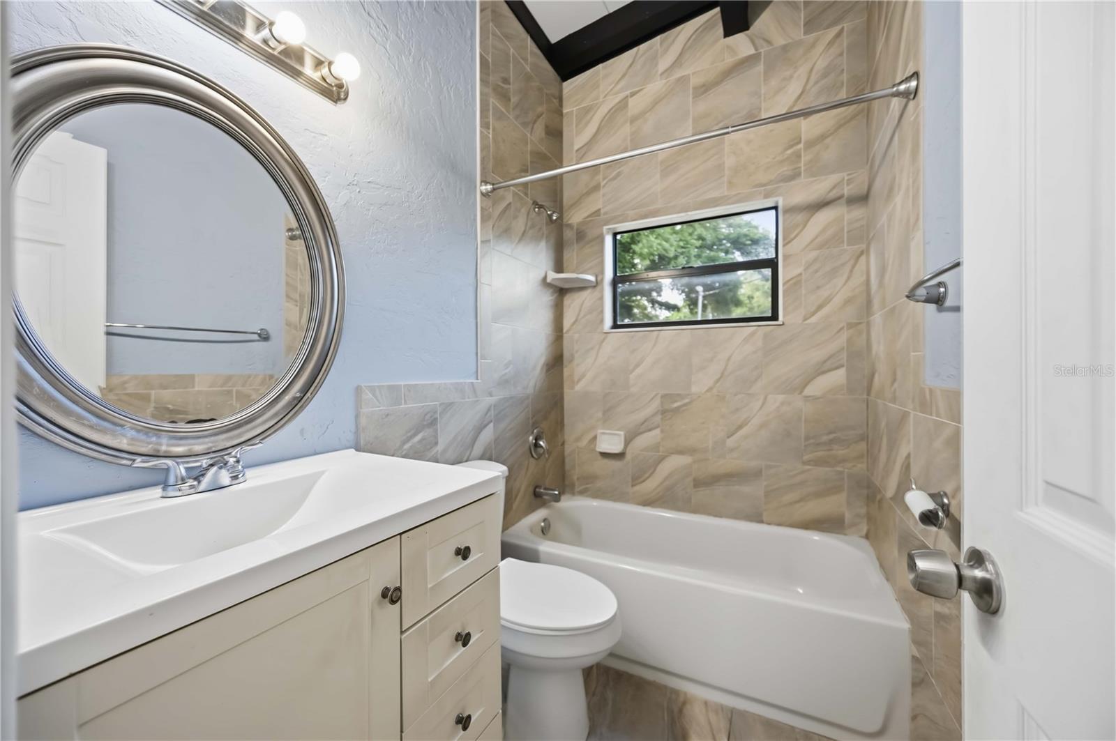 2715 INGOT PL, SARASOTA, FL, 34235