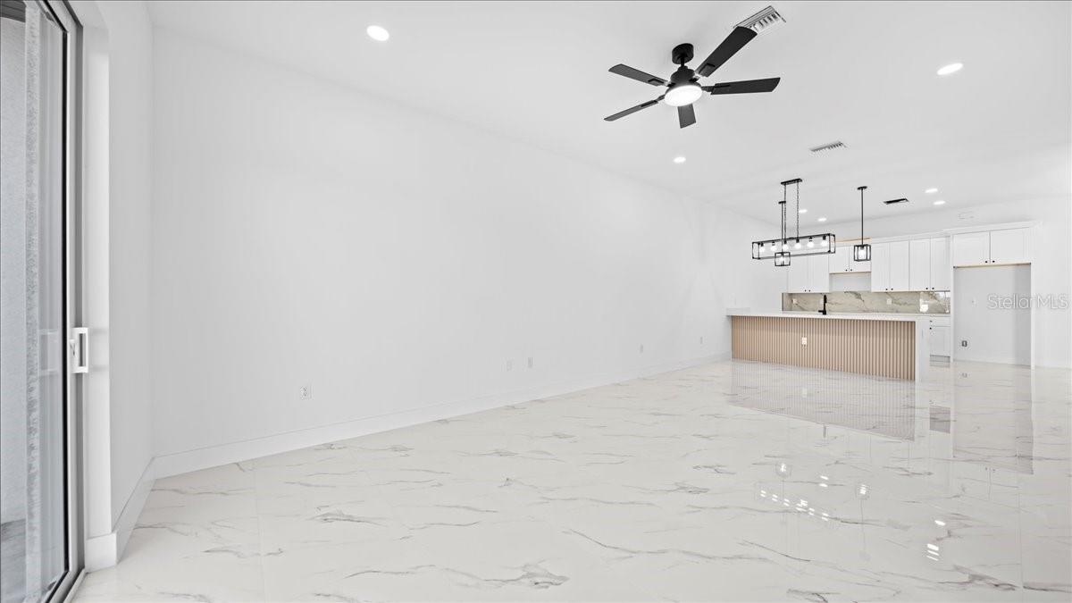 1024/1026 DIPLOMAT PKWY E #26, CAPE CORAL, FL, 33909