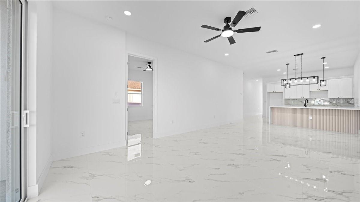 1024/1026 DIPLOMAT PKWY E #26, CAPE CORAL, FL, 33909